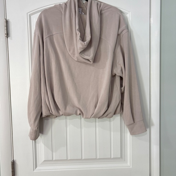 Athleta Seasoft bubble hem hoodie - Picture 5 of 7